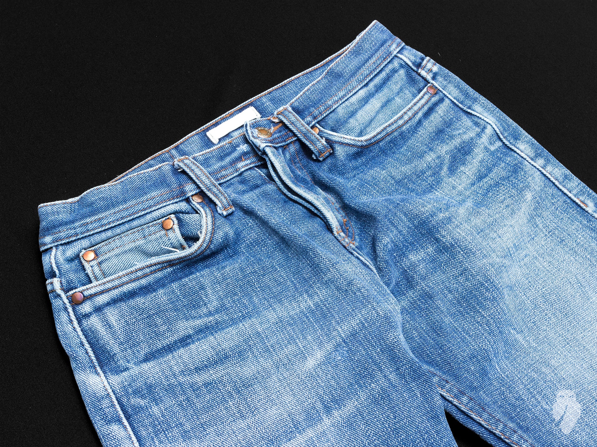 UNBRANDED UB221