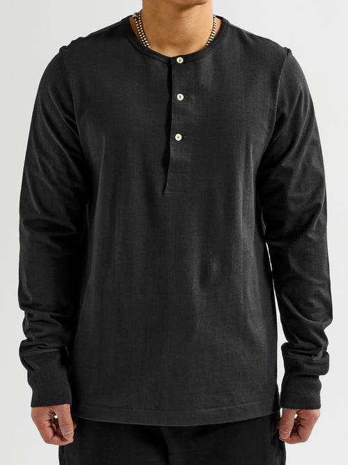 206 "Good Originals" 7.2oz Loopwheel Henley in Charcoal