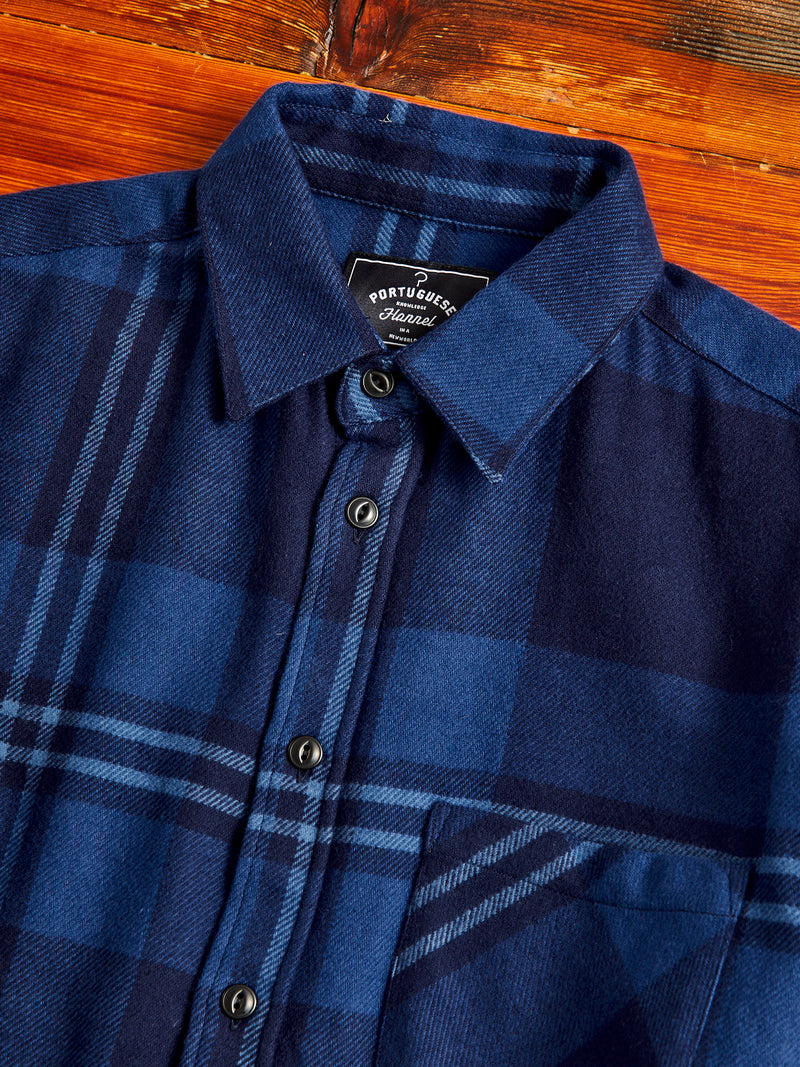 Arquive 82 Button-Up Shirt in Blue