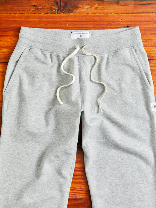 Midweight Terry Cuffed Sweatpant in Heather Grey
