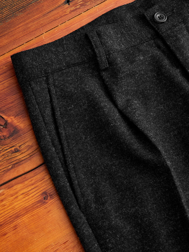 1-Pleat Wool Cashmere Trouser in Charcoal
