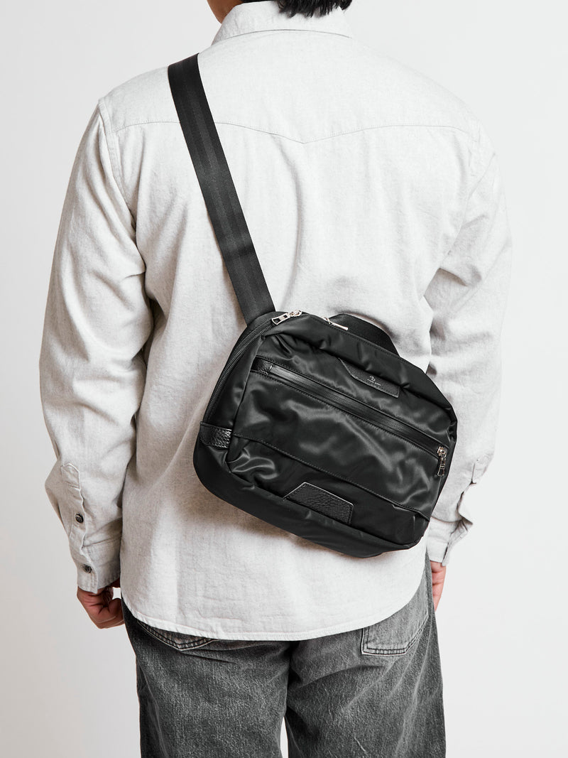 Progress Large Shoulder Carry Bag in Black