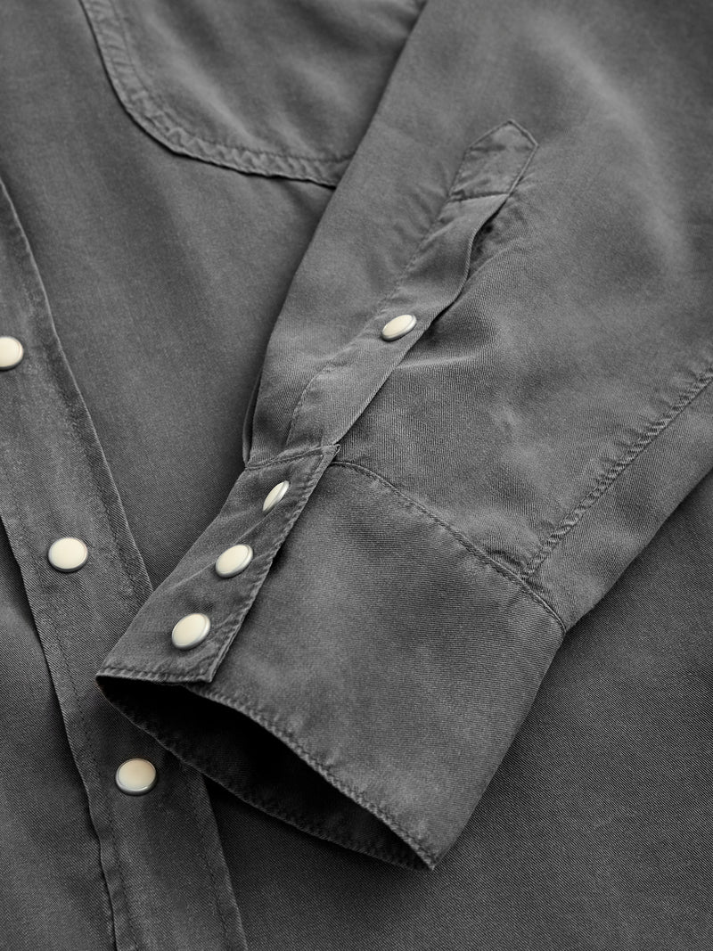 Tencel Gabardine Pearl Snap Shirt in Faded Black