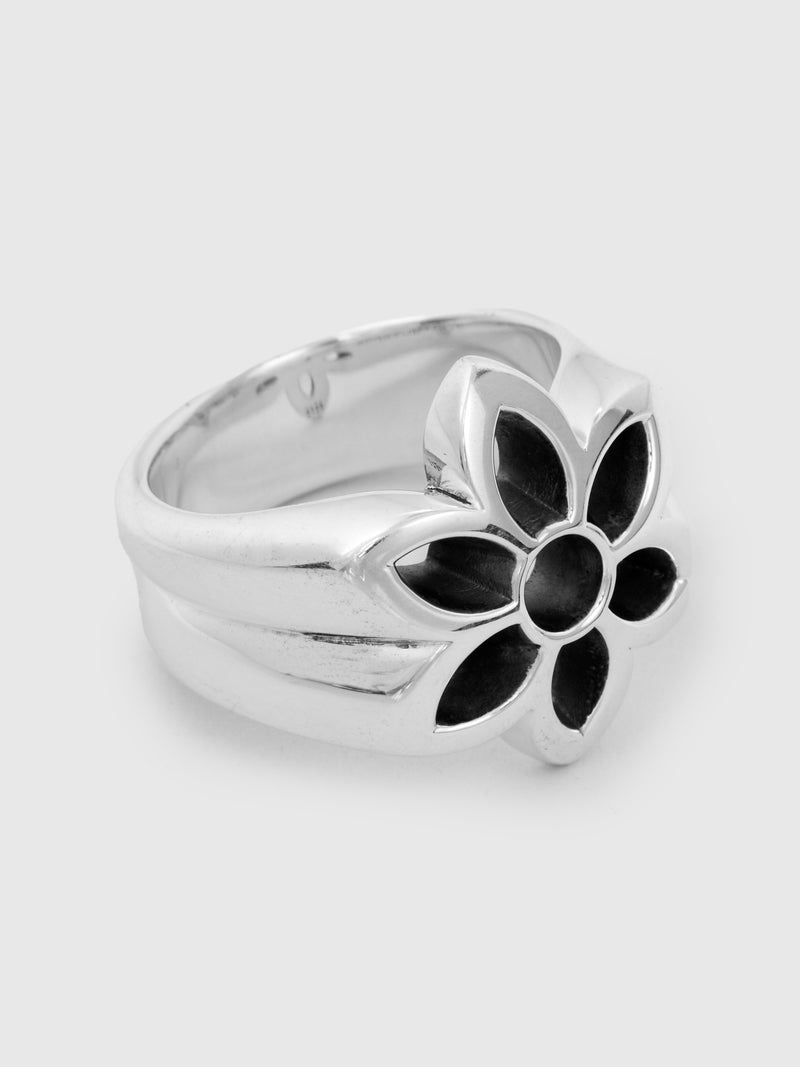 Model 28 Ring Medium in Sterling Silver