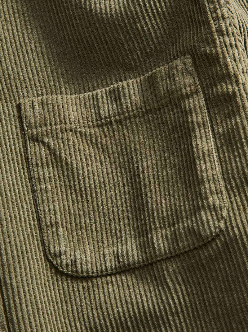 Lobo Button-Up Shirt in Olive