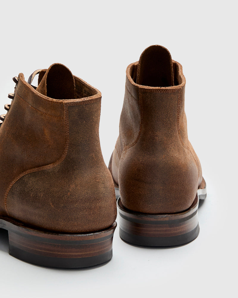 Service Boot 310 in Urban Brown Waxy Commander