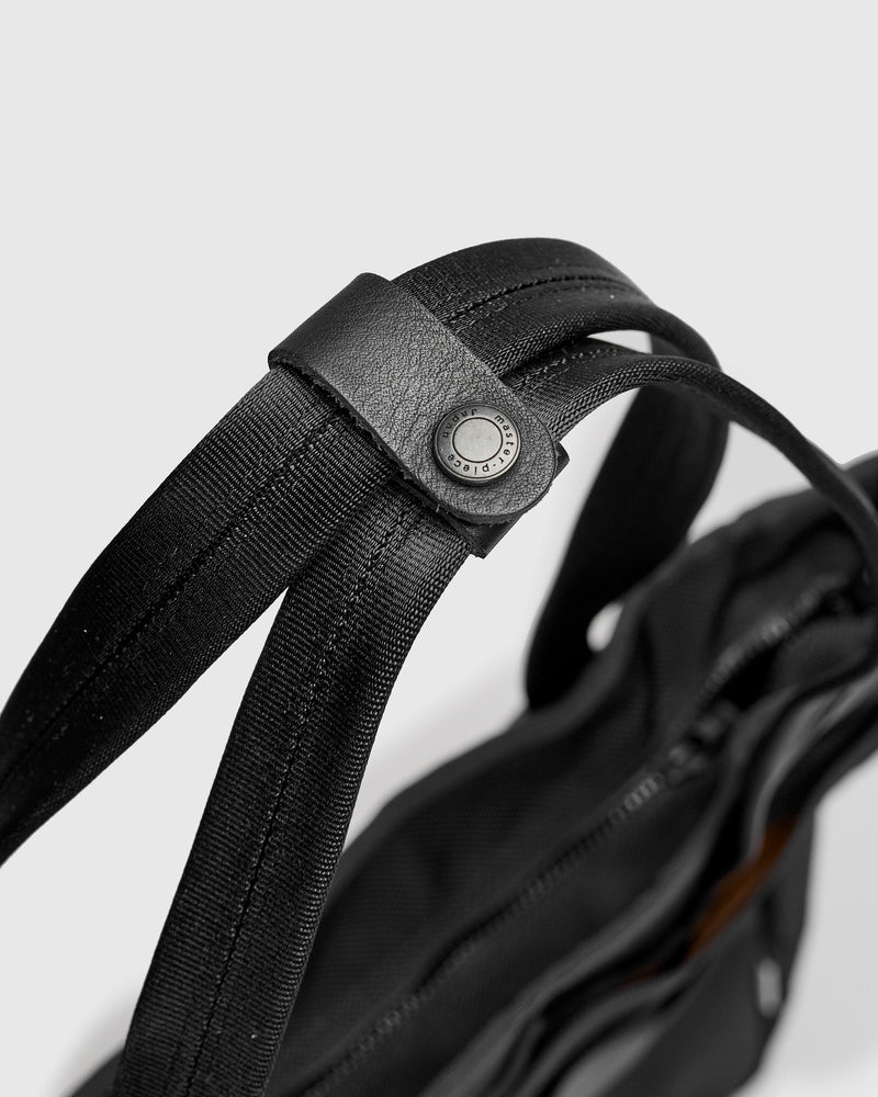 Explorer 2-Way Tote Bag in Black