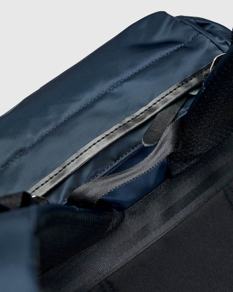 Lightning V2 Backpack in Navy