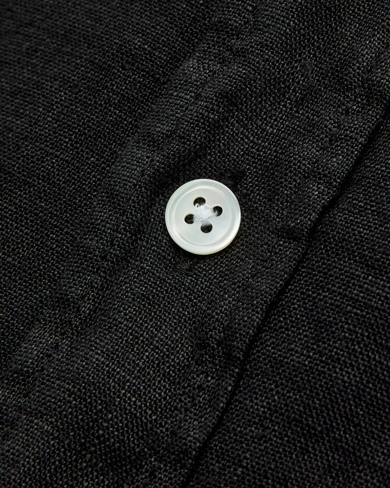 Linen Button-Up Shirt in Black