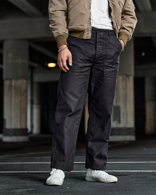 Straight Fit Fatigue Pants in Black