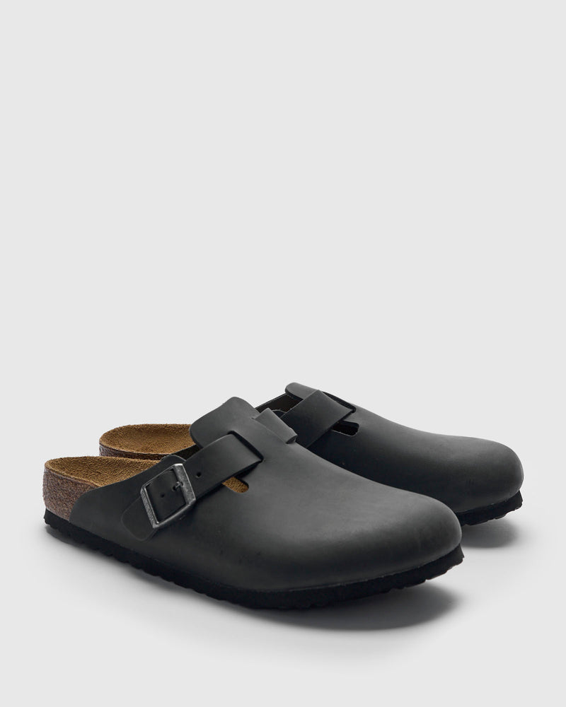 Boston Clog in Black Oil Leather