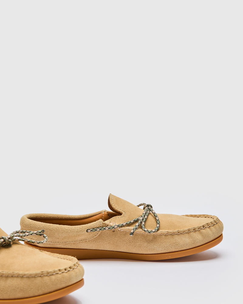 Easymoc Slip-On in Sand Suede