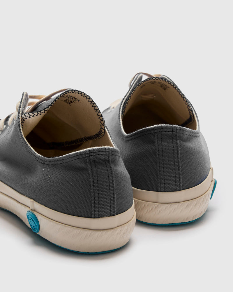 01JP Low Top Sneaker in Grey
