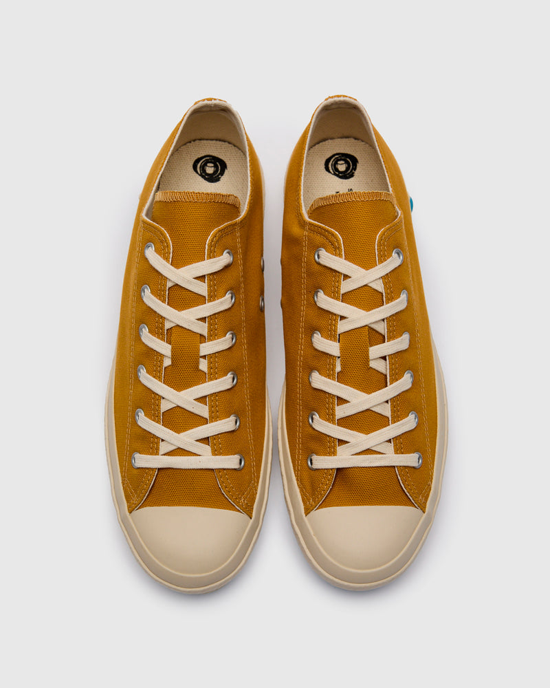 01JP Low Top Sneaker in Mustard