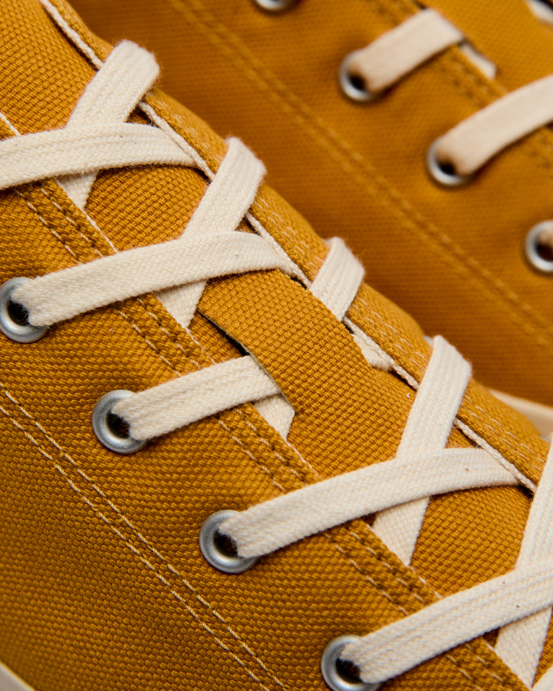 01JP Low Top Sneaker in Mustard