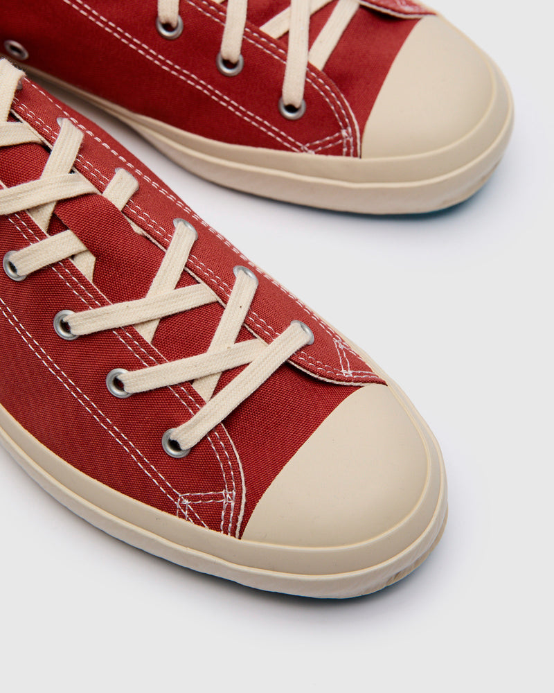 01JP Low Top Sneaker in Red