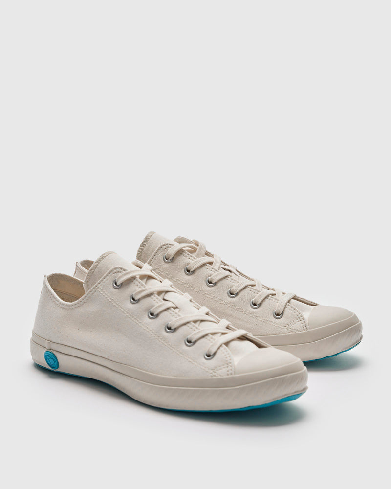 01JP Low Top Sneaker in White