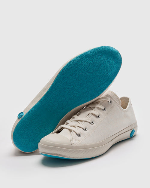 01JP Low Top Sneaker in White