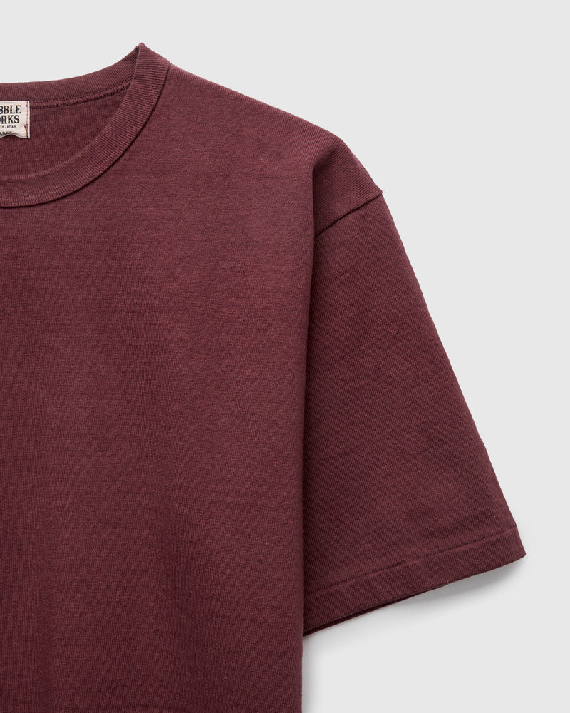 Stand Wheeler T-Shirt in Bordeaux