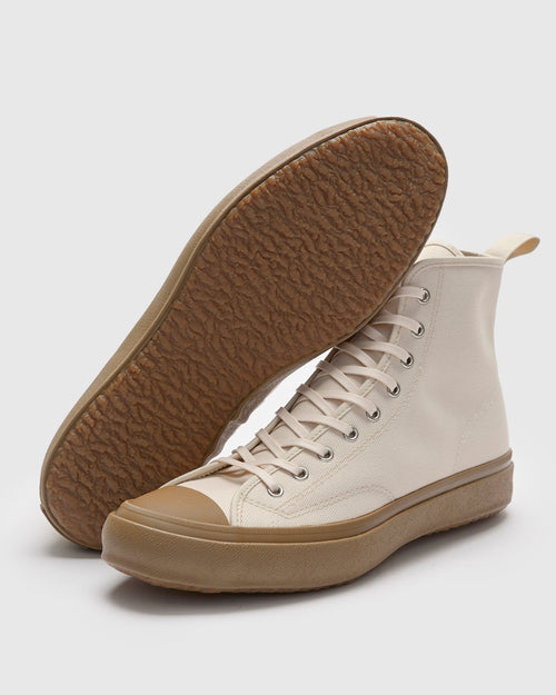 Hi Basket Sneaker in Natural