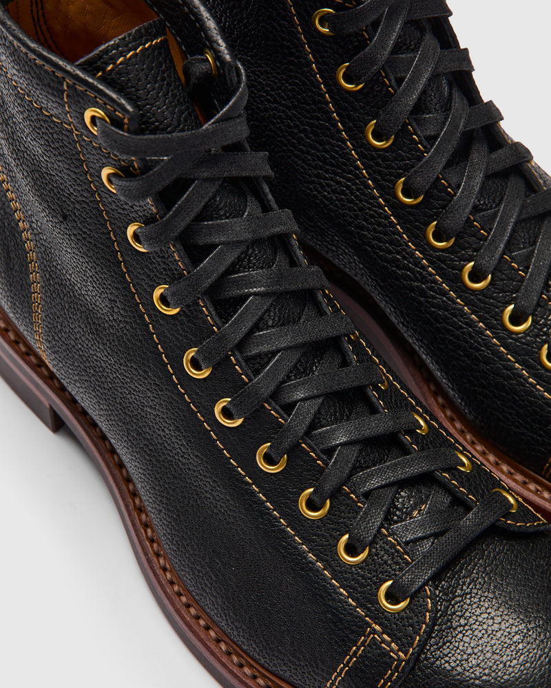 Monkey Boot in Hokkaido Ezo Bear Black