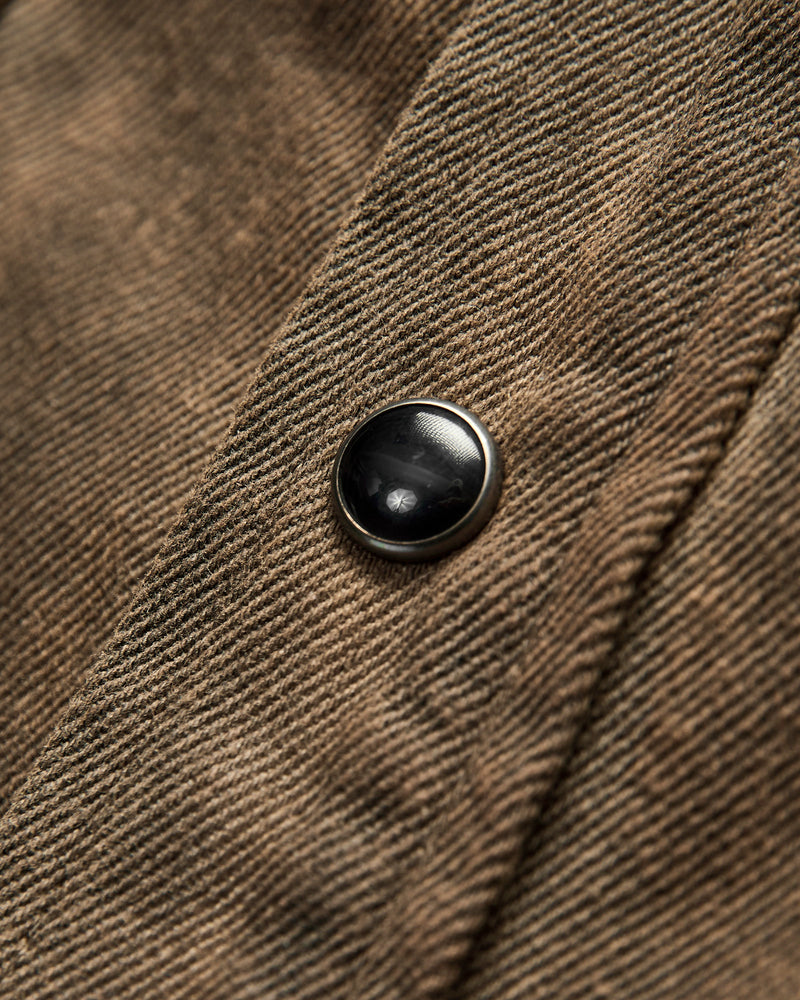 Studded Western Workshirt in Distressed Brown Wash