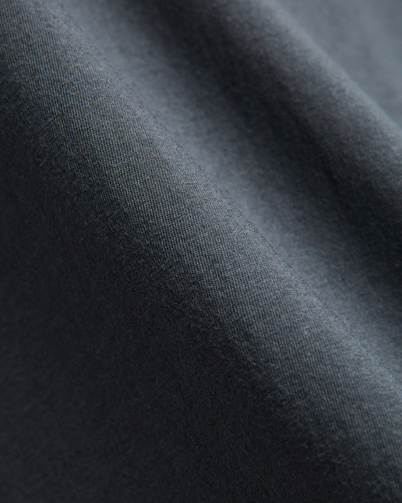 Meriyasu Light T-Shirt in Charcoal Navy