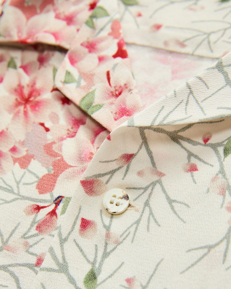 "Sakura Kaza" Aloha Shirt in White