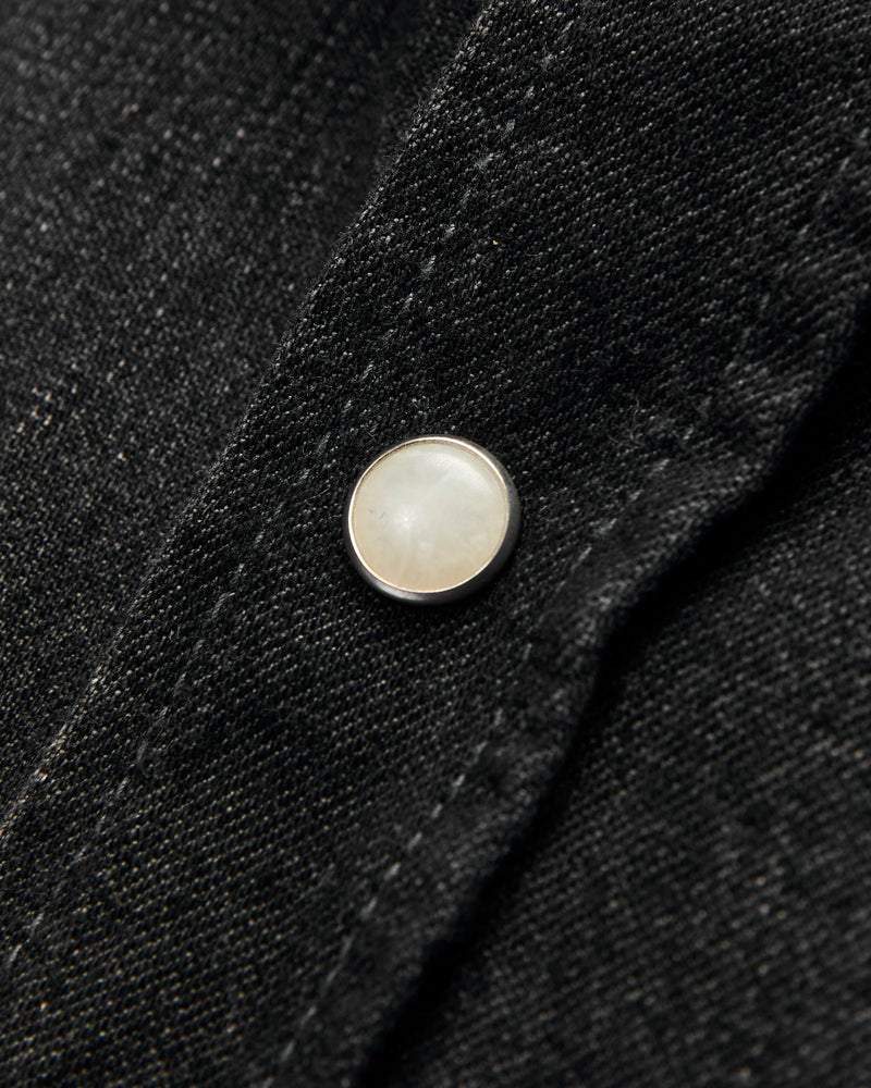 Hayes Pearl Snap Shirt in Washed Black