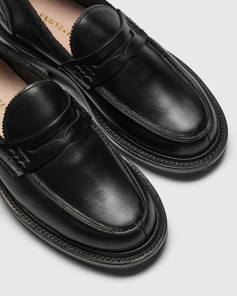 All-Season Loafer in Black