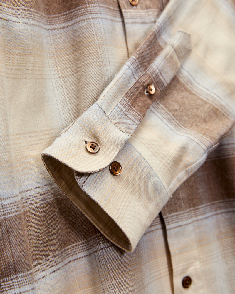 Pantine Button-Up Shirt in Natural