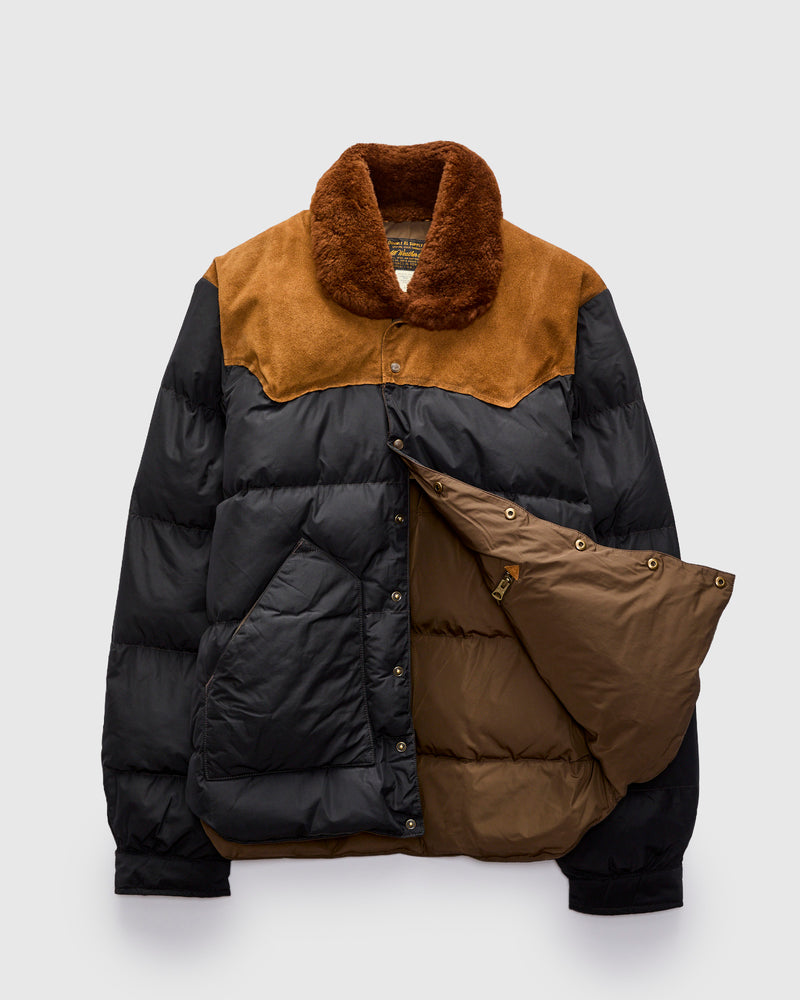 Quilted Shearling-Collar Jacket in Onyx