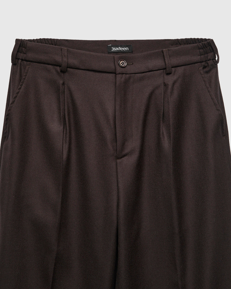 Pleated Trouser in Brown Wool Flannel
