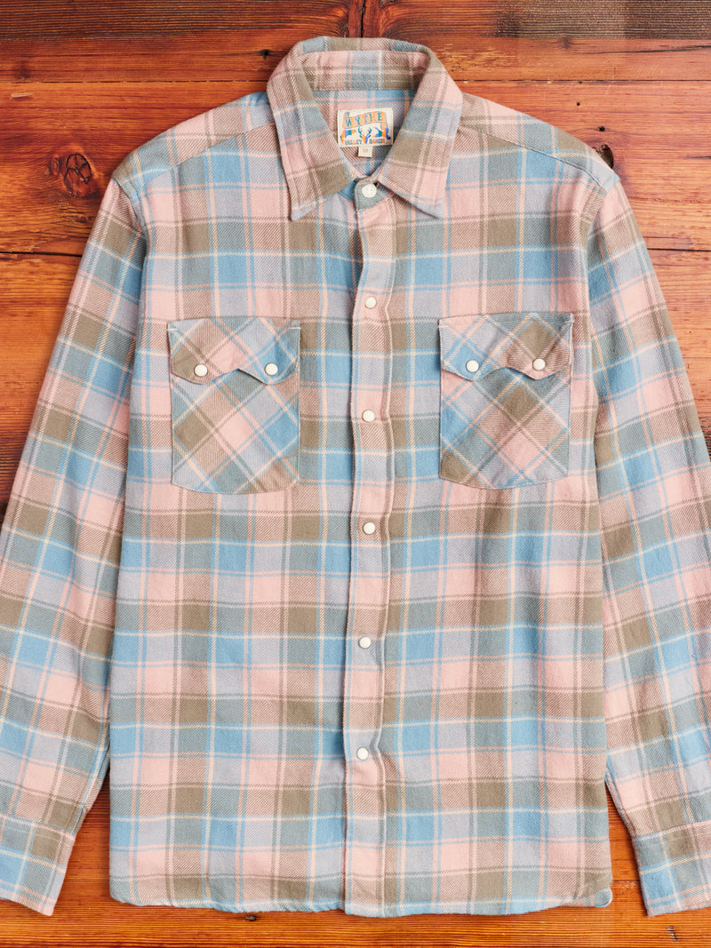 Washed Flannel Pearl Snap Shirt in Trout River