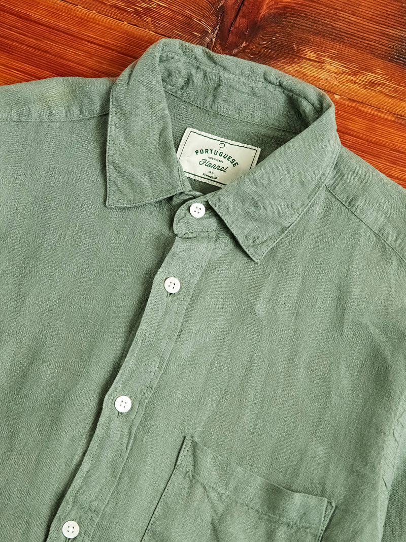 Linen Button-Up Shirt in Dry Green