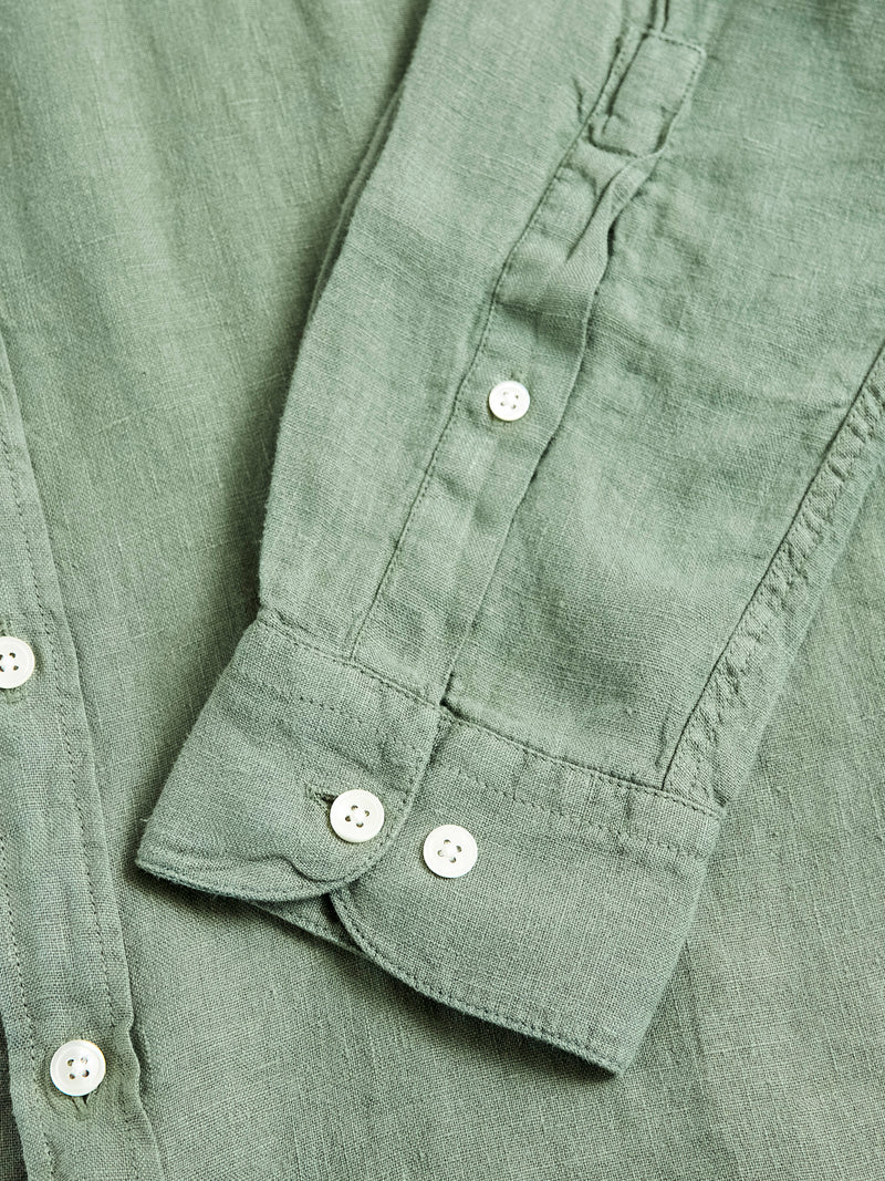 Linen Button-Up Shirt in Dry Green